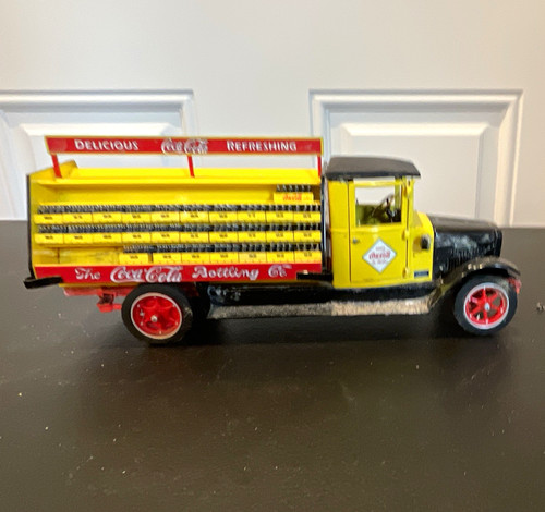 Coca cola diecast delivery - diecast,