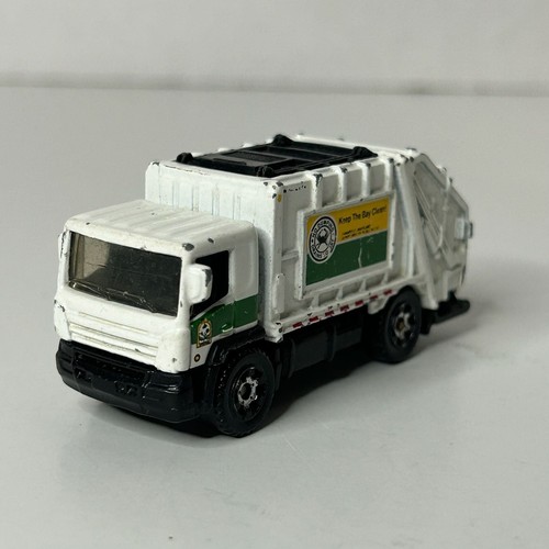 Matchbox garbage truck 2008 - matchbox,