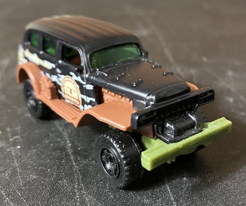 Black brown dlm jungle - &, "dlm"