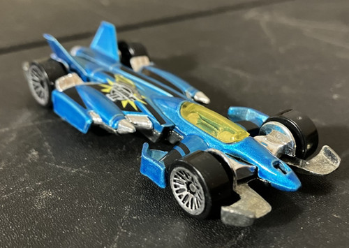 Blue jet threat loose - blue,
